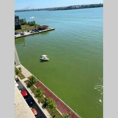 Lake View Mamaia
